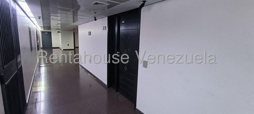 Ss: Alquila Oficina En Chuao De 93.8 M2, Amoblada