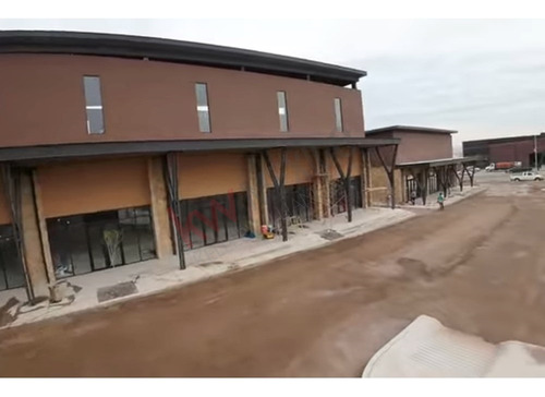 Local En Renta De 302.50 M2 En $116,462 En Plaza Pastizal En La Unión Ganadera De Chihuahua Km 8...