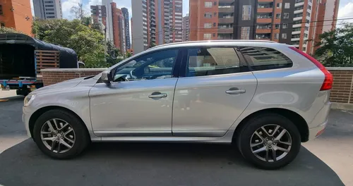 Volvo XC60 2.0 T5 Awd Summum