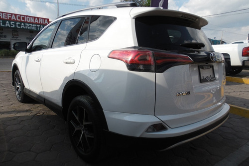 Imagen 6 de 9 de Toyota Rav 4 2016