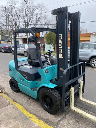 Imagen 2 de 13 de Autoelevador Maximal 2,5 Tn Tt Con Desplazador Diesel
