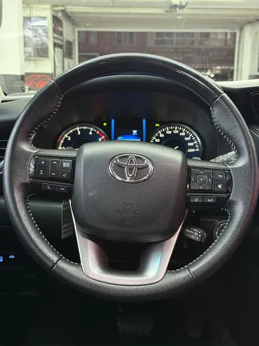 Toyota Fortuner Srv Diésel 2.4 4x2