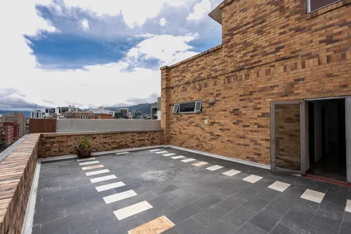 Edificio En Arriendo/venta En Chico Norte. Cod A1094082
