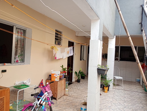 Prédio Comercial Com Padaria E 2 Casa A Venda