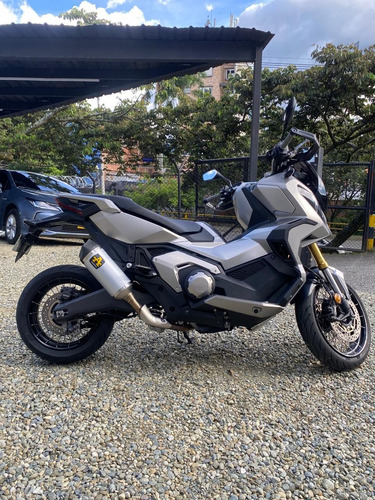 Honda X-adv 750
