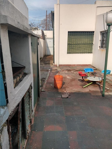 Imagen 23 de 27 de Venta Casa 2 Dormitorios, Garage Y Patio En Tolosa 530 Y 117