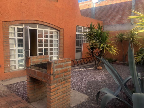 Imagen 1 de 14 de Amplia Casa 1 Planta Con Departamento Extra Prados Sur, Ags.