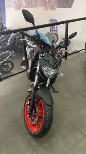 Imagem 2 de 8 de Yamaha Mt 07 Abs 2022