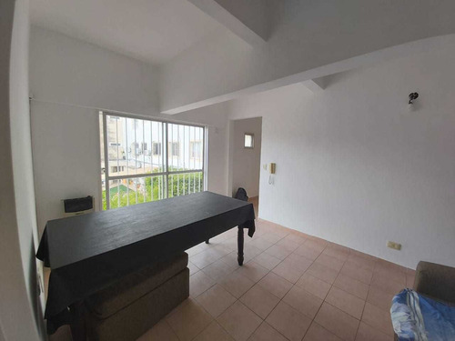 Imagen 2 de 13 de Departamento 2 Ambientes Y Medio En Venta En San Andres
