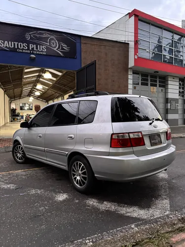 Kia Carens 2.0 Lx 7 Cool