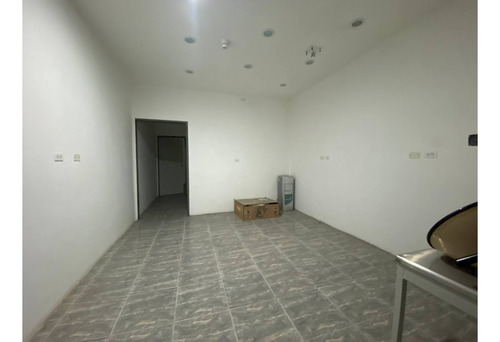 Venta De Clinica, La Campiña, Caracas - Equipada