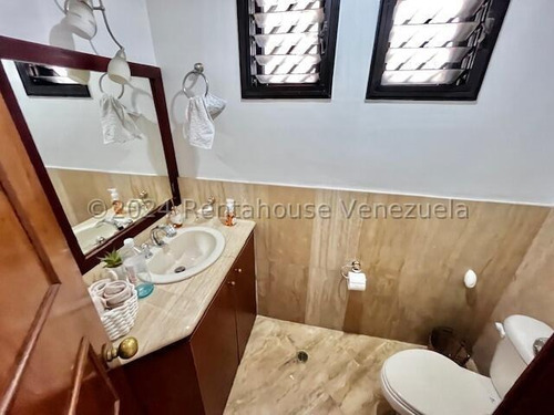 Casa En Venta En La Castellana Calle Cerrada Terraza Jardin Chacao Casas En Caracas Angela Tochon