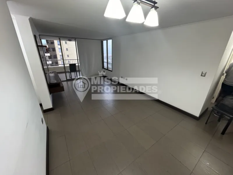 Imagen 3 de 16 de Departamento En Venta En La Chimba