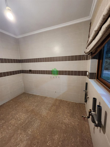 Hermosa Casa De 6 Dorm. En Parcela Para Arriendo En Valdivia