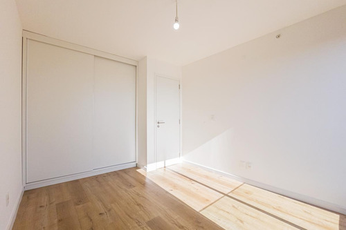 Imagen 14 de 23 de Venta Apartamento 2 Dormitorios En Centro - Nostrum Bay - Piso 21 - Cochera - Equipado! Con Renta