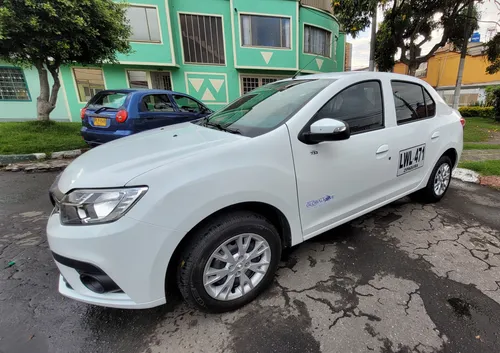 Renault Logan 1.6 Expression / Life +