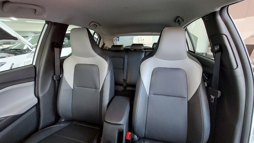 Imagen 5 de 15 de Chevrolet Onix Premier 1.0 Turbo Ggs