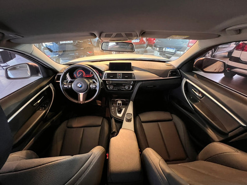 BMW Serie 3 3.0 330i Sedan Sport Line 252cv
