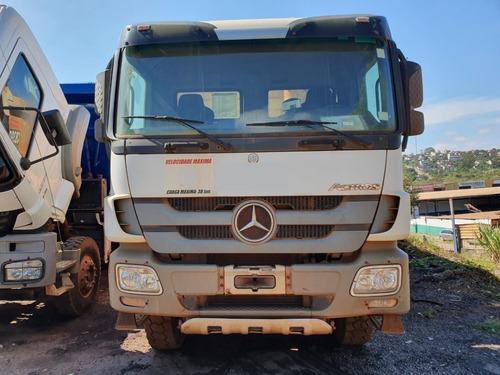 Imagem 10 de 15 de Mercedes-benz Actros 4844 8x4 Ano 2014 Caçamba Total 3