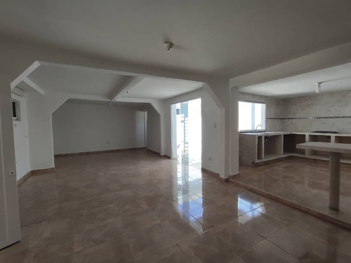 Imagen 2 de 11 de Casa En San Joaquin, Res. Tierra Del Sol 04124667445 (atc-757)