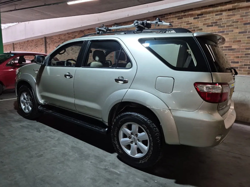 Toyota Fortuner 3.0 Sr5