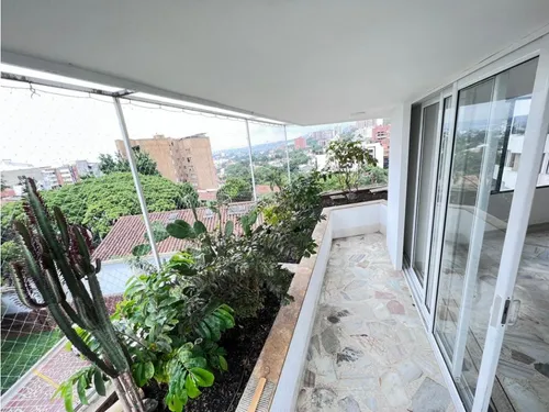 Venta De Apartamento De 231mt2 En Miraflores, Oeste De Cali, 7231.