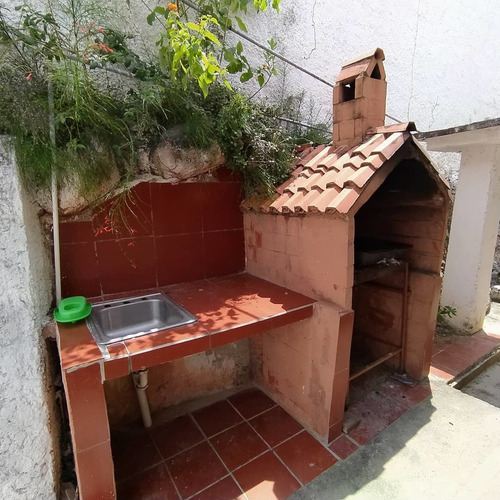 Imagen 9 de 14 de Town House En Caraballeda. 0414-2250913