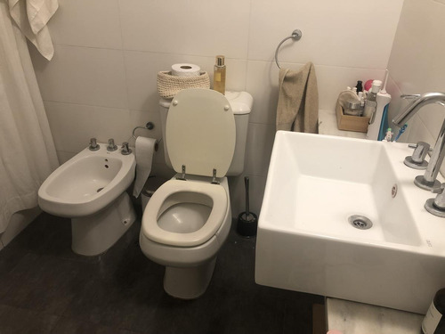 Imagen 15 de 26 de Departamento En Venta - 2 Ambientes - Con Balcon - Cochera Castelar Norte - Centro