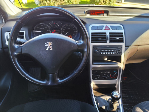 Peugeot 307 2.0 Sedan Hdi Xs 110cv