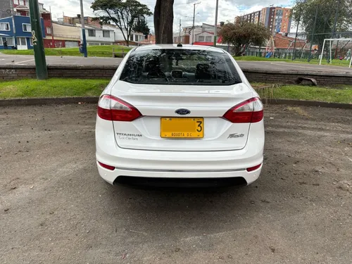 Ford Fiesta 1.6 Titanium Mt