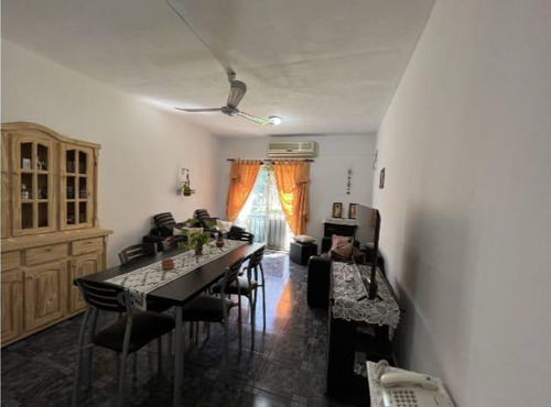 Las Flores 1600, Wilde ¡departamento De Cuatro Ambientes En Venta!