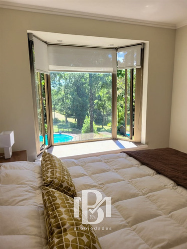 Casa En Venta De 1 Dorm. En Pucón