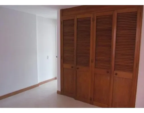 Rhbr-12333 (apto) Piso 3 (laureles)