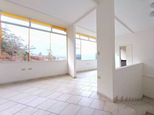 San Antonio De Los Altos En Venta Hermosa Casa Con Terreno En Peña Baja