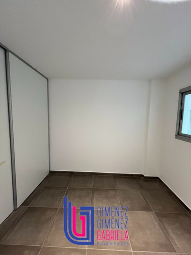 Venta De Departamento Dos Dormitorios Calle 54 E/ 23 Y 24