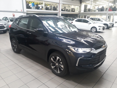 Imagen 21 de 25 de Chevrolet Tracker Premier Turbo 2023 E/i Go
