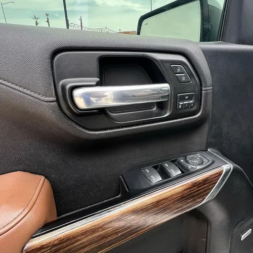 Chevrolet Cheyenne 4P Crew Cab 4x4 High Country TA