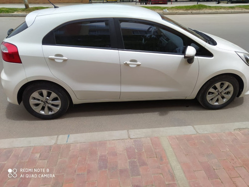 Kia Rio Ub Ex 2016