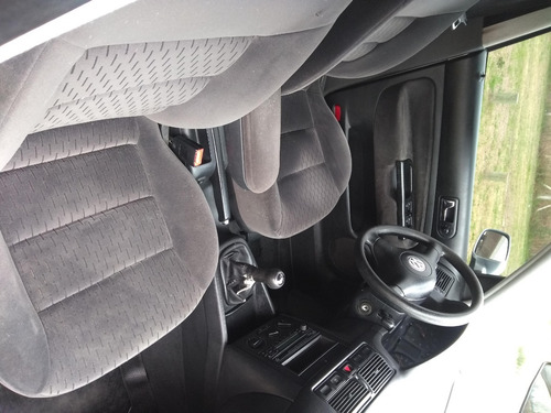 Volkswagen Golf 1.6 Format