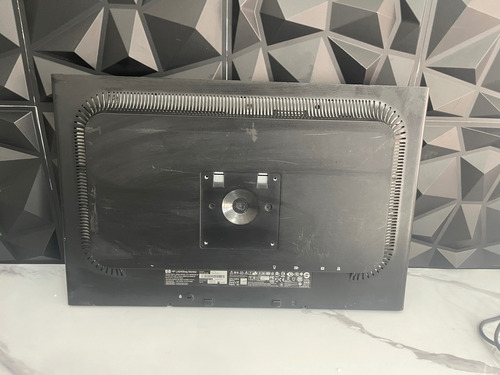 Monitor Hp 24 Pulgadas Sin Base Entrada Vga Grado B Negro (Reacondicionado)
