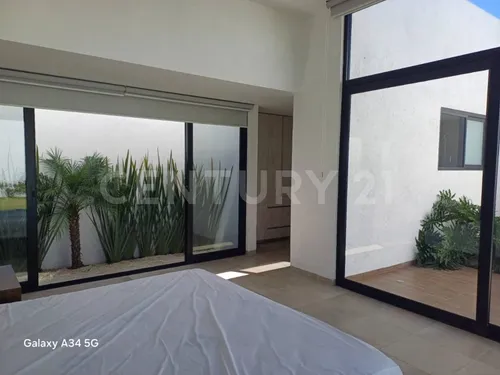 Venta De Casa Nueva, Con Alberca, Amplio Jardín Y 4 Recámaras, Atlixco, Puebla