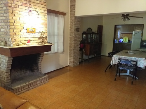Suc. Salinas - Venta Casa 3 Dormitorios Salinas Sur