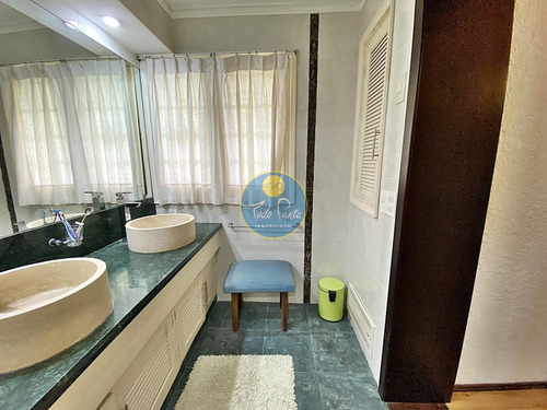 Hermosa Casa En Venta En Playa Mansa- Ref: 5929