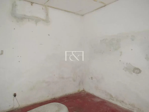 Venta Casa Terreno La Teja