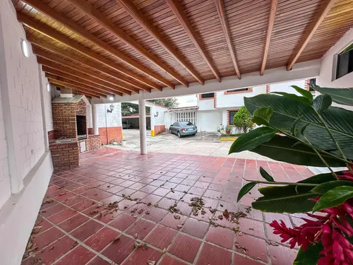 Casa En Venta Pueblo Nuevo Gp