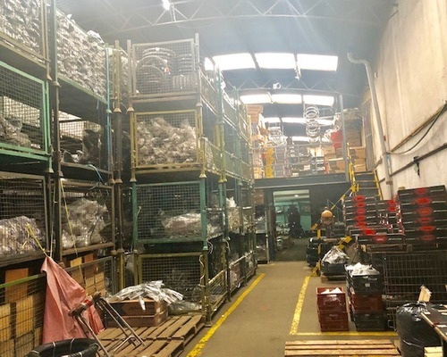 Imagen 1 de 2 de Galpón De 240m2 En Remedios De Escalada Lanús