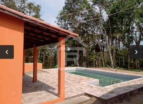 Imagem 10 de 15 de Chácara Com Piscina - 101 - 71030852