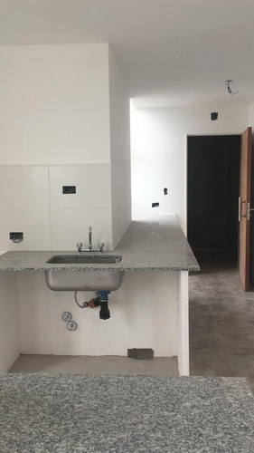 Departamento 2 Amb ( 1 Dorm ) Y Cochera - Acepto Financia -