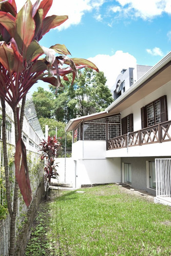 Imagem 18 de 20 de Casa À Venda Na Rua Marechal Mallet, Ahú, Curitiba - Pr - Liv-21981
