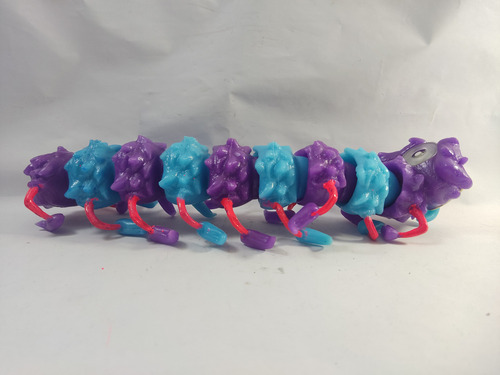 Juguete Huggy Pj Pug Perro Oruga Azul Poppy Proyect Playtime